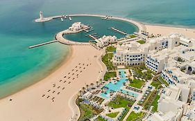Hilton Salwa Beach And Villas Abu Samra