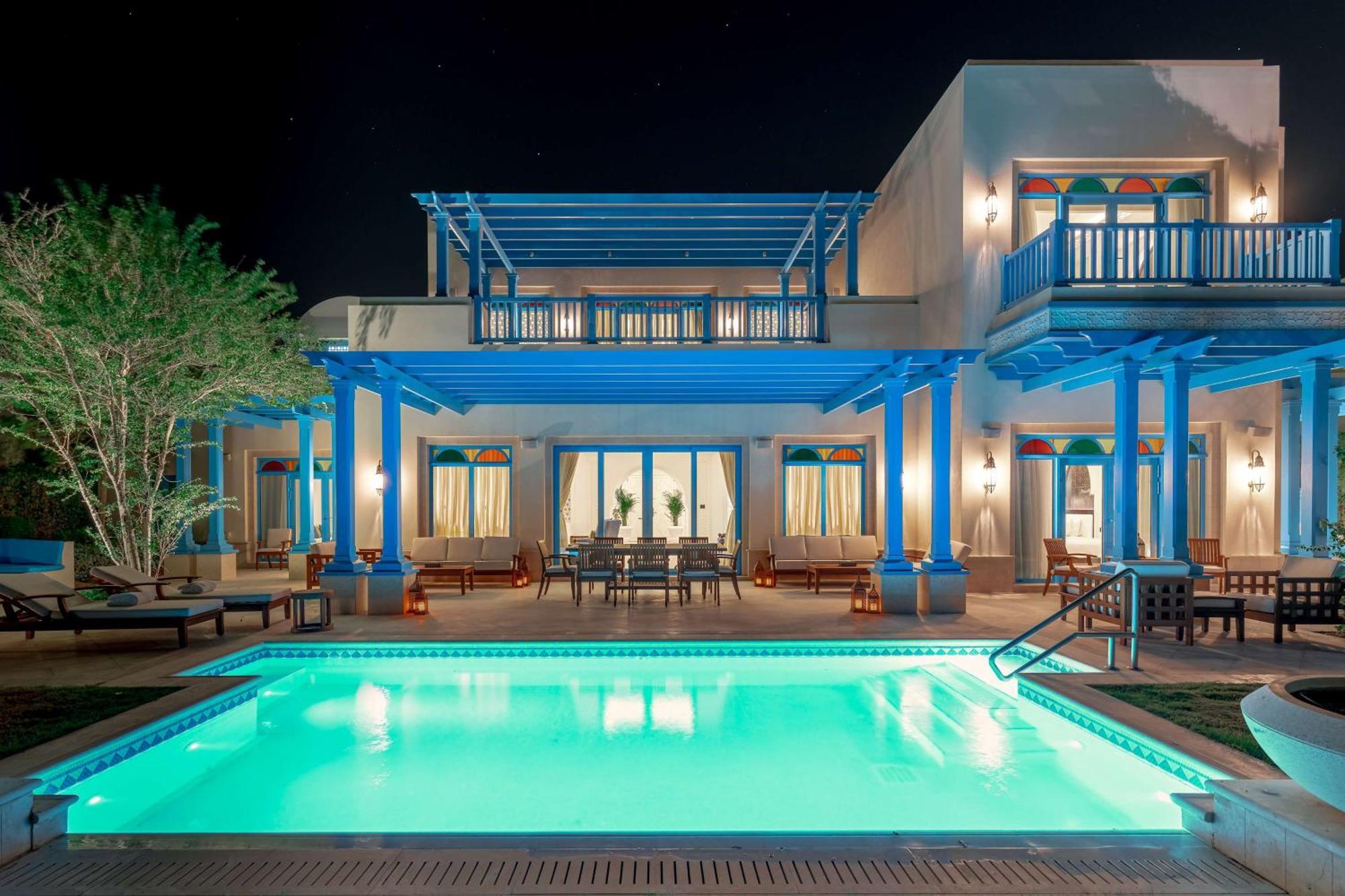 Hilton Salwa Beach Resort And Villas Abu Samra Eksteriør bilde The Royal Villa at the Royal Mirage
